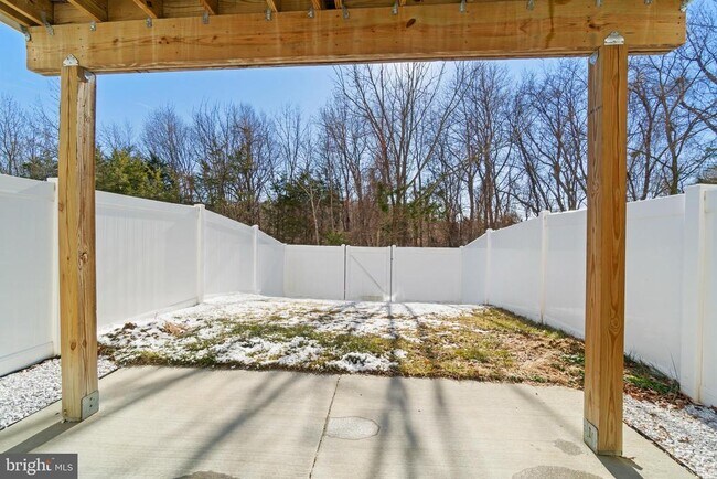 Building Photo - 69 Aviary Rd