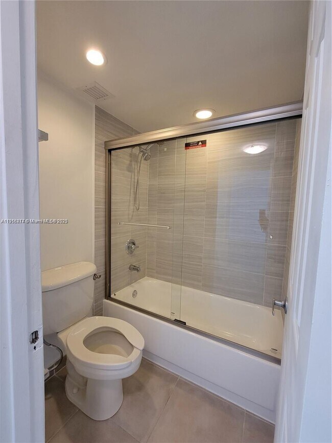 Building Photo - 680 NE 64th St