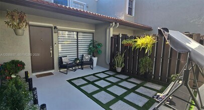 Building Photo - 15370 SW 104th Terrace