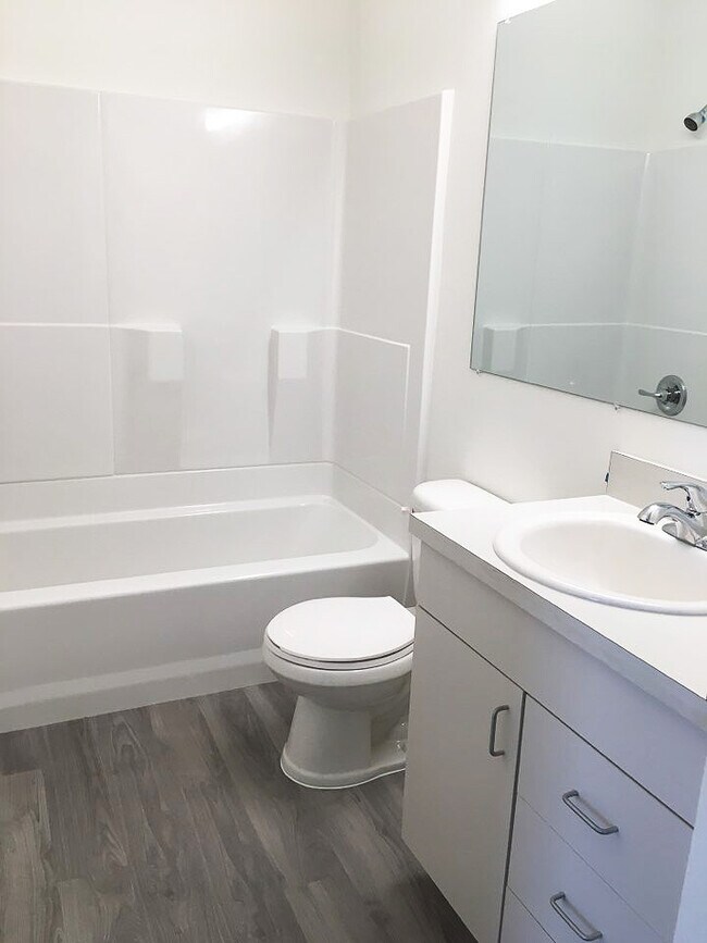 APT #204 - 822 N Killingsworth St