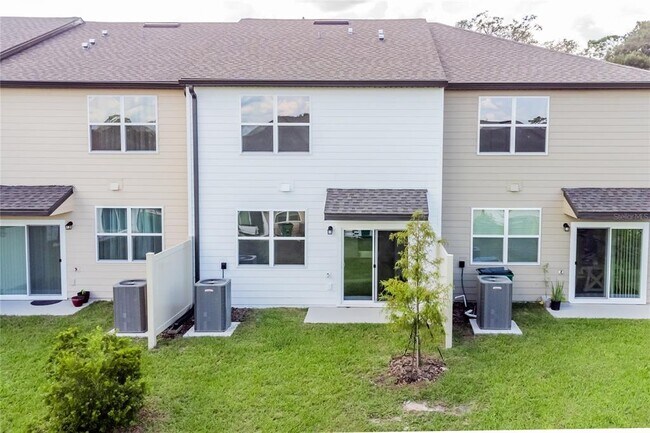 Building Photo - 6174 Daerr Rdg St