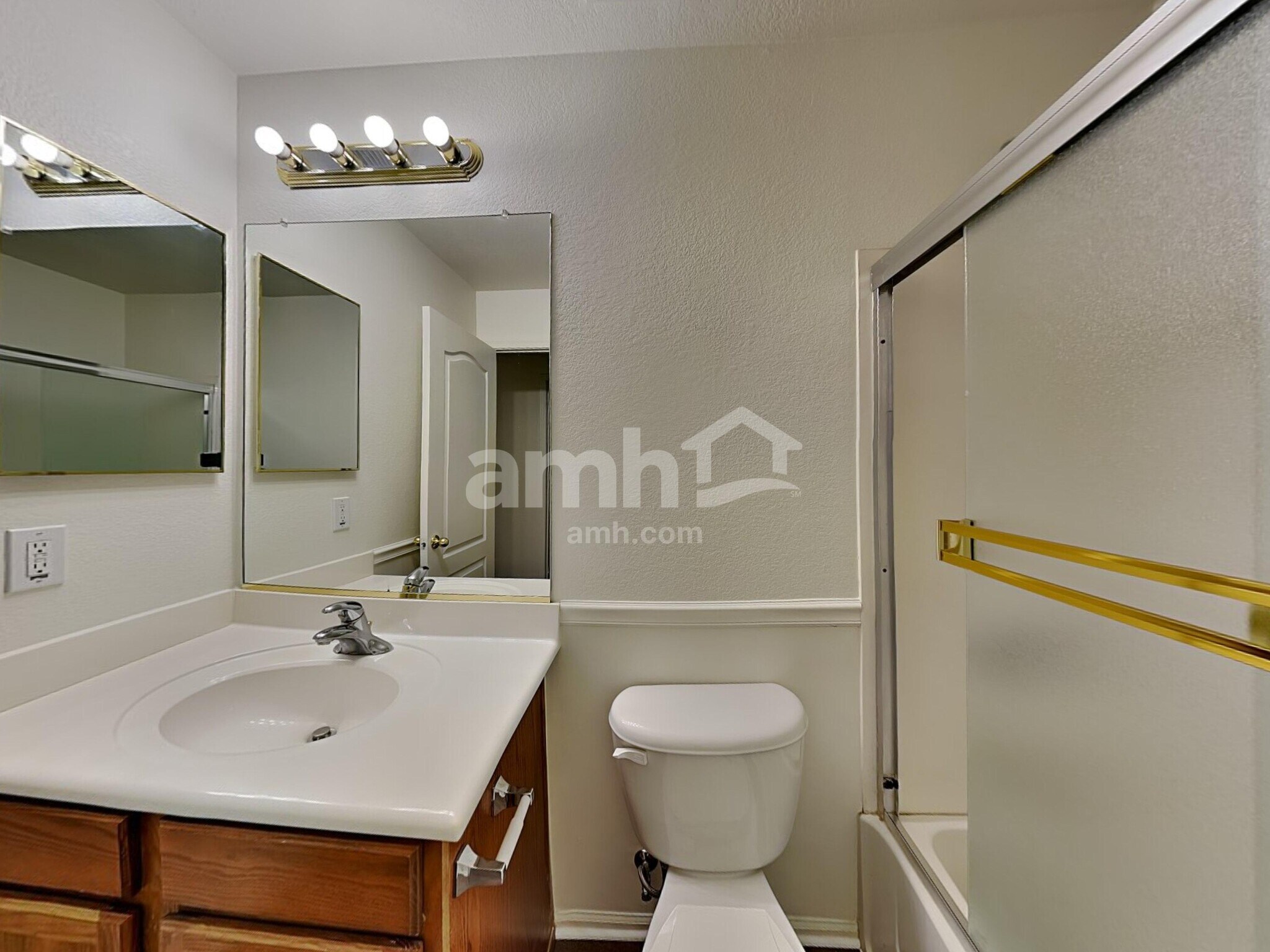 Building Photo - 2220 W Madre Del Oro Dr