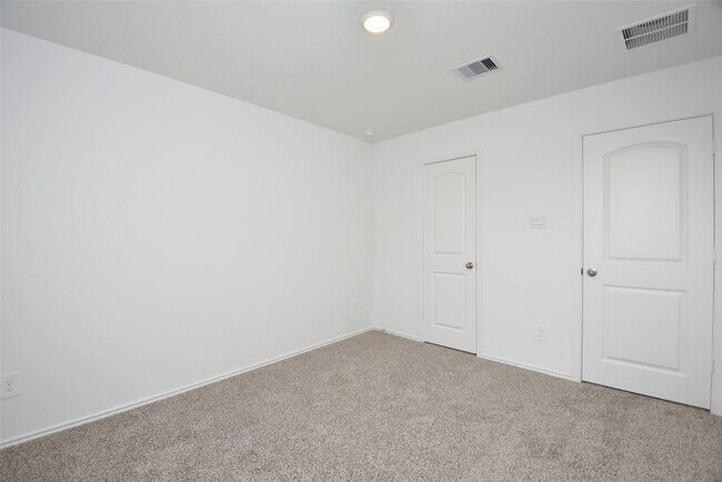 Building Photo - 24311 Saddlestone Green Dr