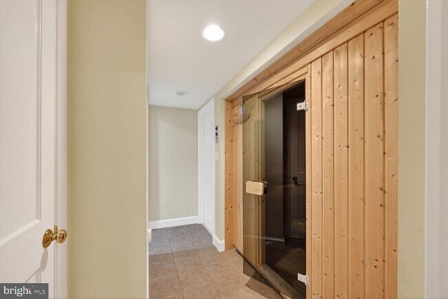 Building Photo - 5105 34th St NW