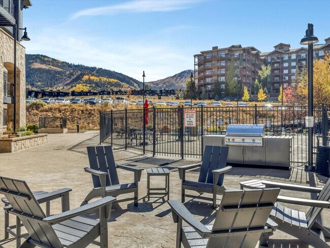 Building Photo - 2669 Canyons Resort Dr