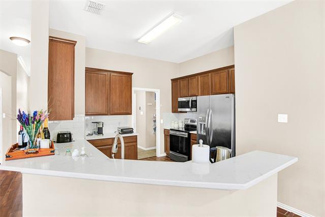 Building Photo - 2744 Cascade Cove Dr