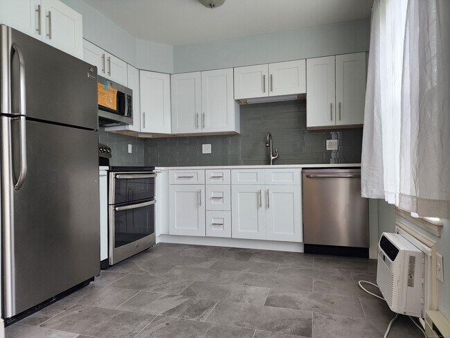 Primary Photo - 52 Glen Ridge Ct