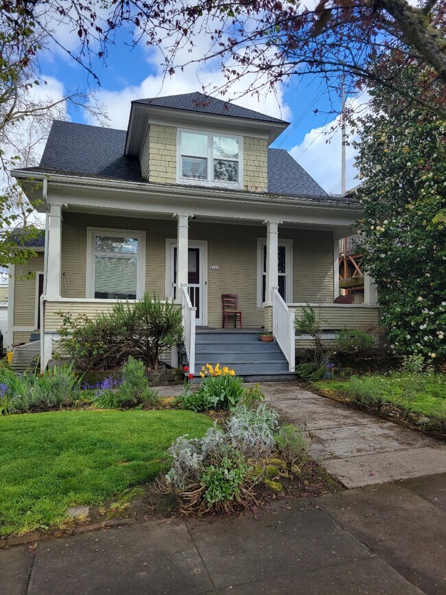 4125 SE Gladstone - 4125 SE Gladstone st