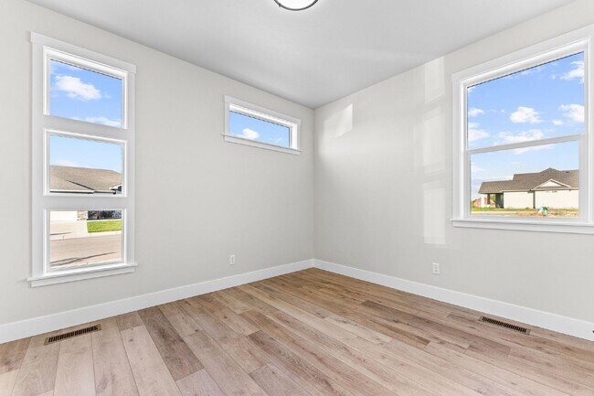 Building Photo - Charming 3 Bed, 2 Bath Home in Nampa, ID with Spacious Layout and Modern Touches!