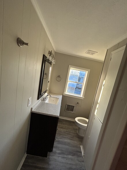 2nd bathroom - 314 S Tesch St