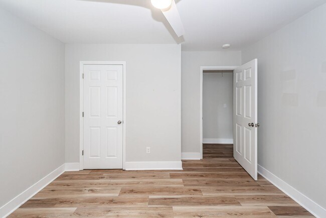 Building Photo - 3 Bedroom, 1 Bathroom Home in Willowbrook - Goose Creek