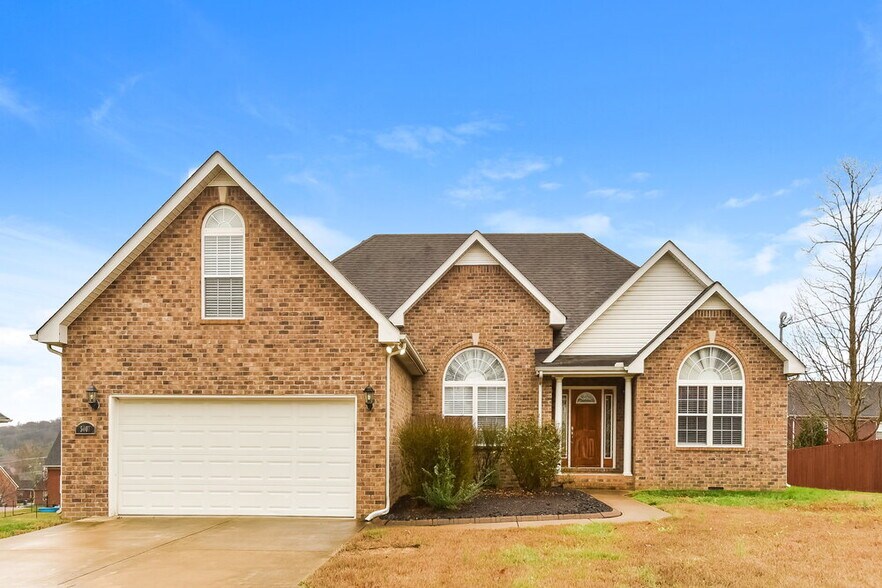 Primary Photo - 5007 Monaco Dr