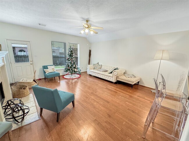 Building Photo - 62 N Abram Cir