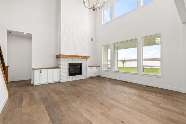 Building Photo - 5 Bedroom in Dry Creek Ranch