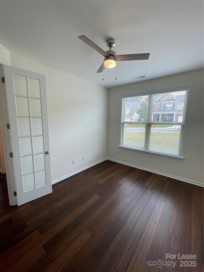 Building Photo - 132 Hillston Ln