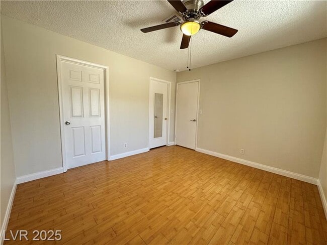 Building Photo - 6121 Meadow Haven Ln