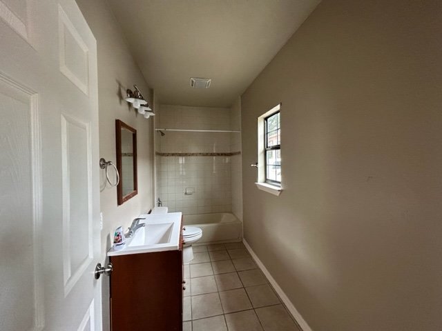 Building Photo - Renovated Harlandale 3 Bedroom, 2 Bathroom...