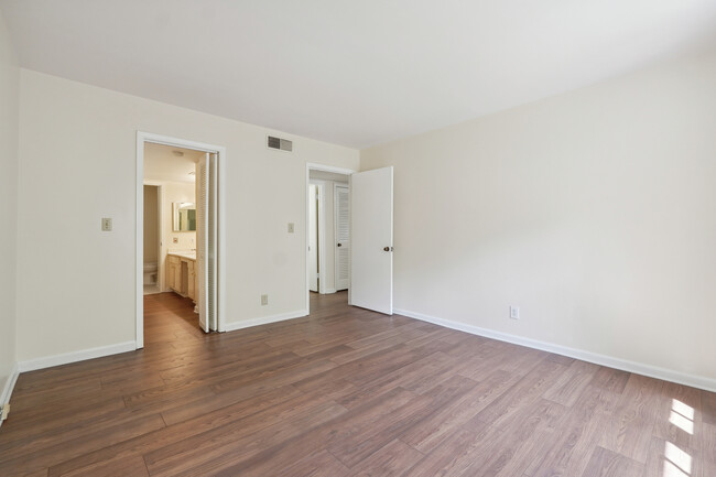 Primary bathroom - 174 Amherst Pl NW