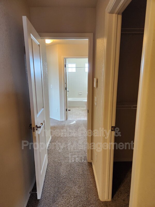Building Photo - 9323 W 107th Pl
