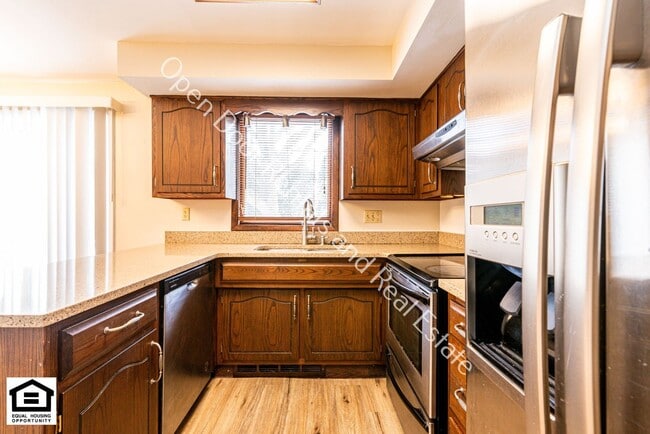 Building Photo - 10512 Brandywine Dr