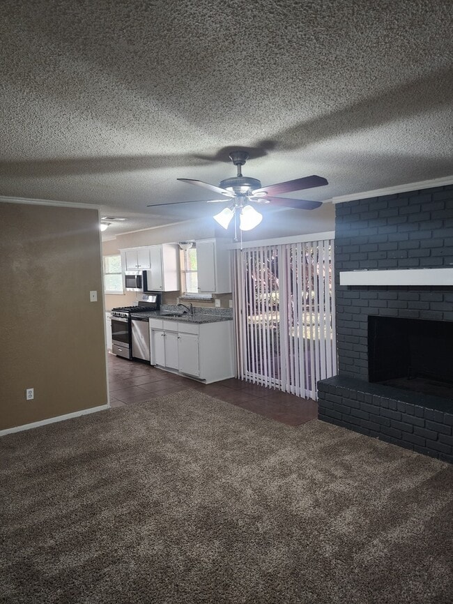 Building Photo - 1175 Dublin Dr