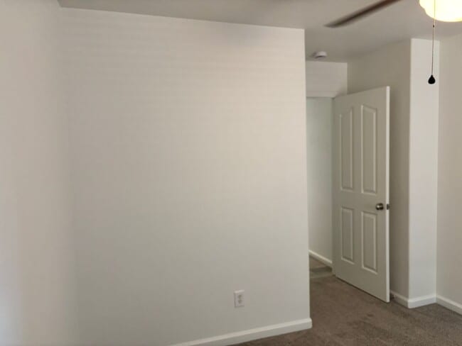 Building Photo - PRICE JUST REDUCED ONLY $2,600 PER MONTH F...