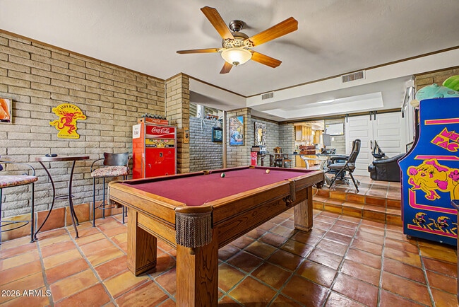 Building Photo - 6510 E Dixileta Dr