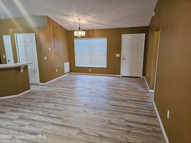 Building Photo - 1539 Glencove Ave NW