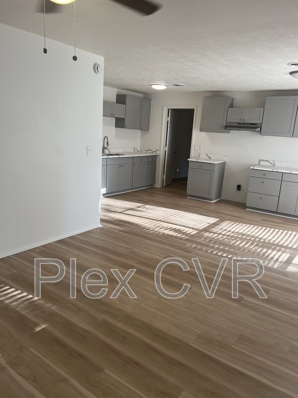 Building Photo - 3111 Urban Ave