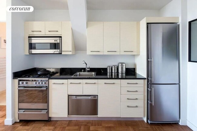 Building Photo - 20 Exchange Pl