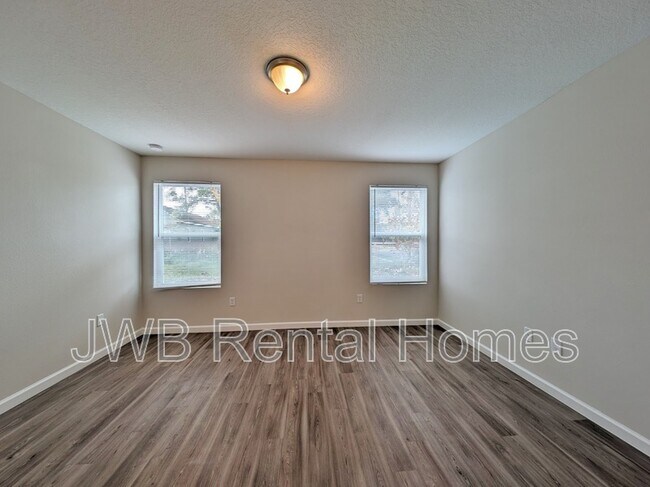 Building Photo - 1454 Francis St