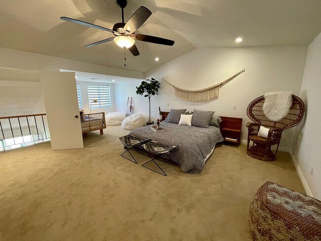 Building Photo - 41539 Woodhaven Dr W