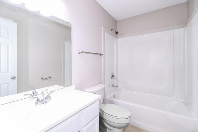 Building Photo - 1261 Fox Trace Dr