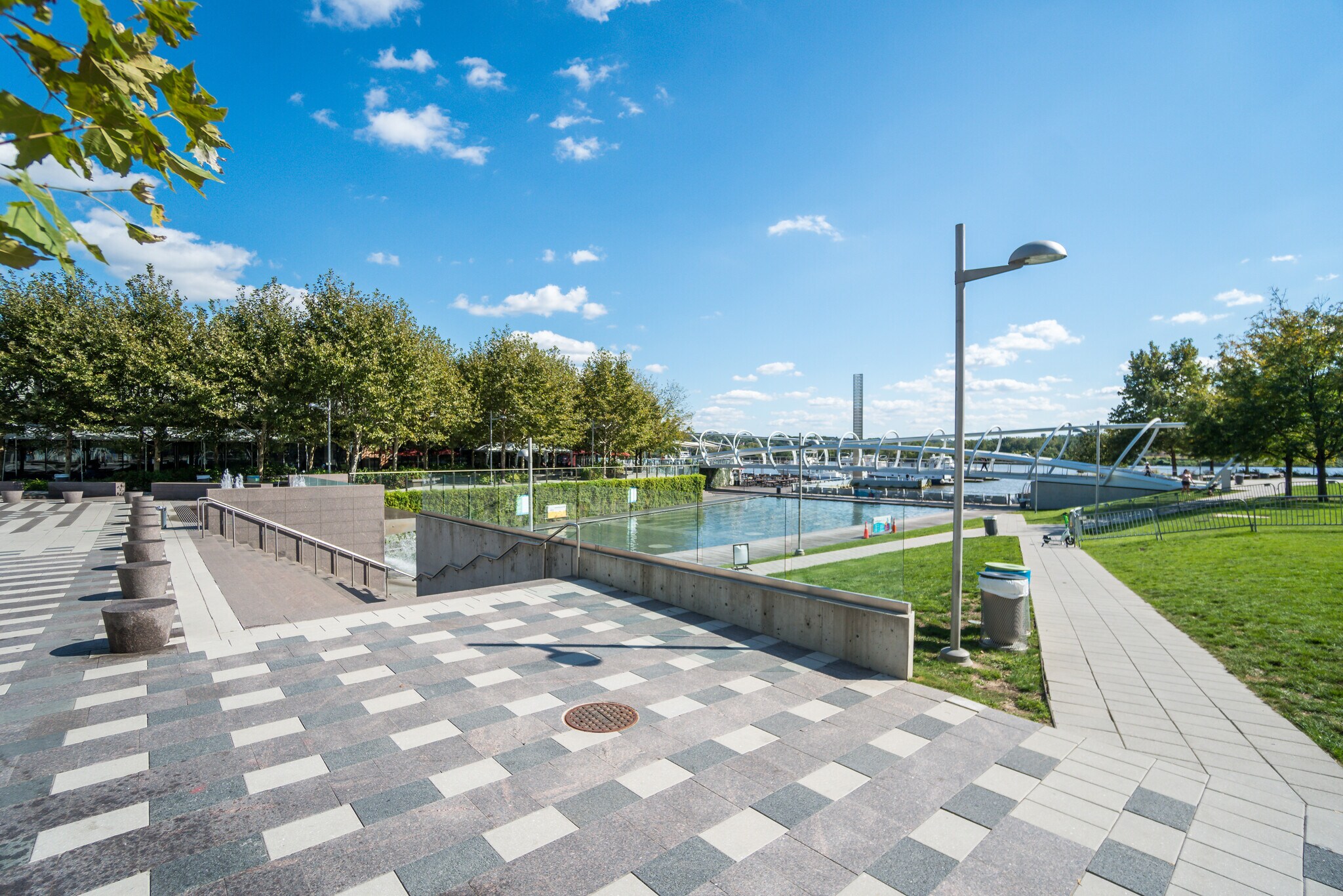 Water Features Everywhere - 1025 1st St SE