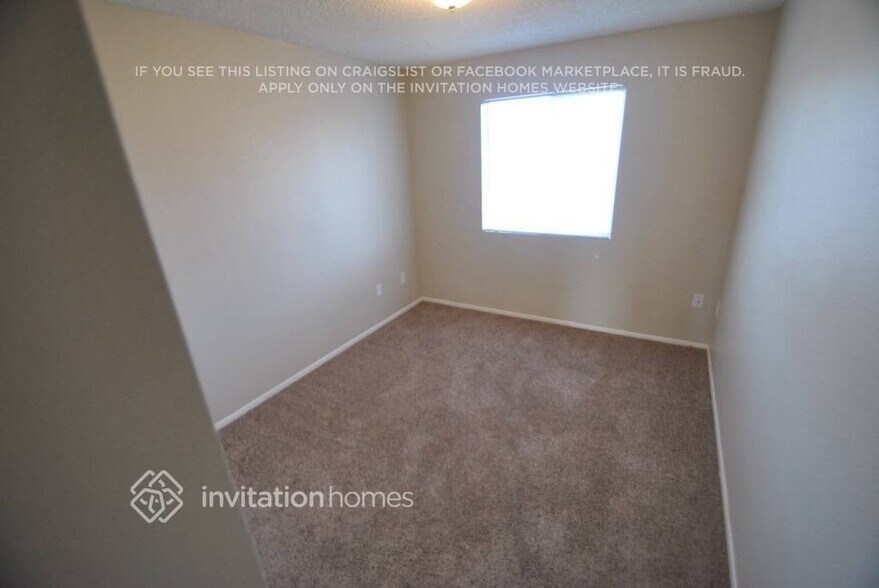 Building Photo - 3502 W Voltaire Ave