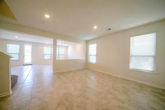 Building Photo - 20811 Sheffield Pk Dr