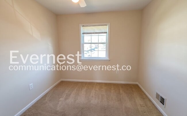 Building Photo - 2325 McClellan Ct