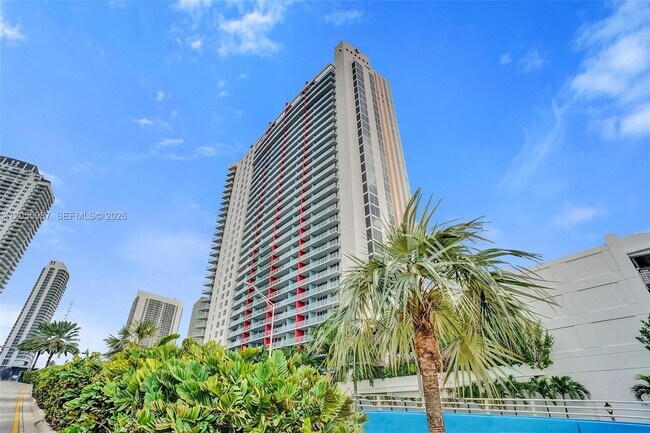 Building Photo - 2600 E Hallandale Beach Blvd