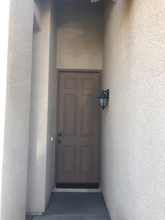 Building Photo - 4719 Ryzona Dr