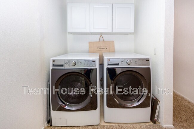 Building Photo - 25146 Steinbeck Ave