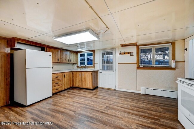 Building Photo - 1326 Winton St