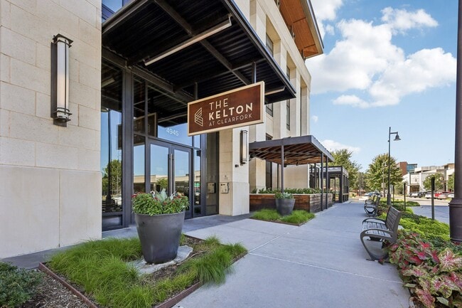 Building Photo - The Kelton at Clearfork
