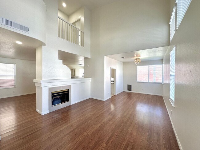 Building Photo - Cypress In The Hills At Summerlin By Lewis Homes
