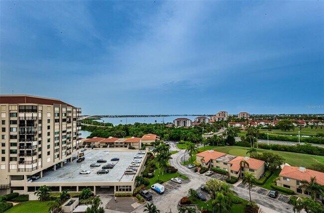 Building Photo - 6322 Palma Del Mar Blvd S