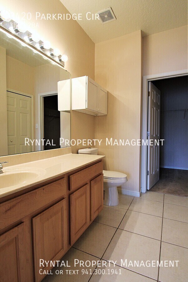 Building Photo - 3420 Parkridge Cir