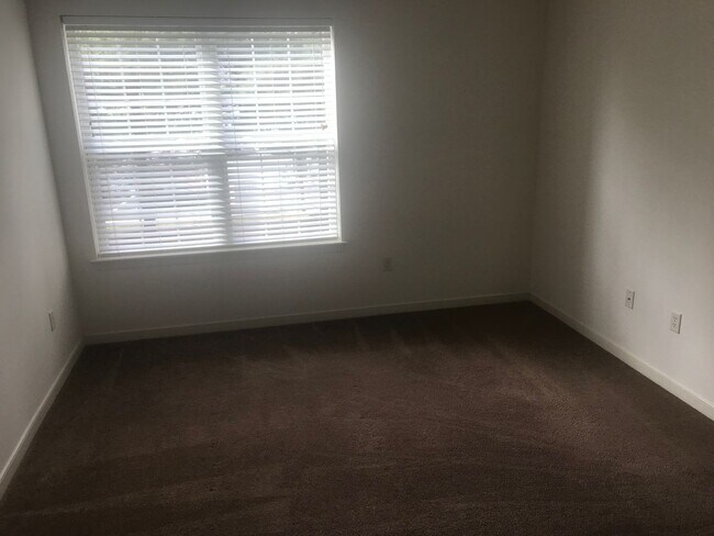 Building Photo - One Bedroom Allegheny