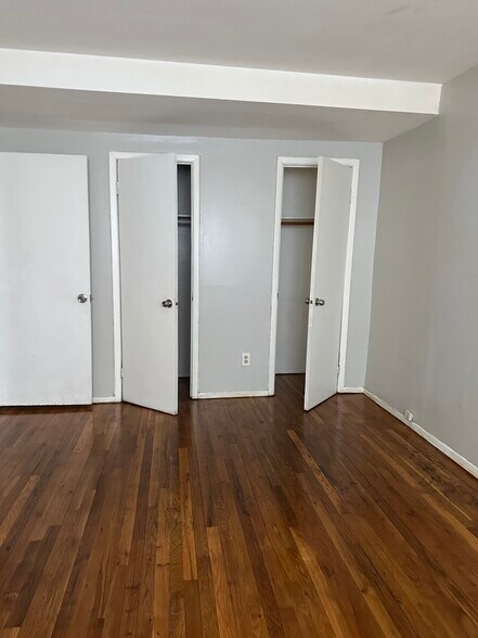 Building Photo - 18637 140th Ave