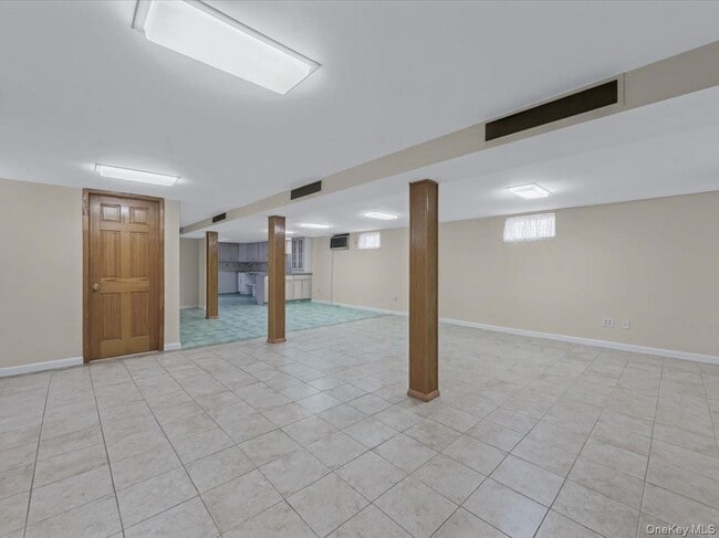 Building Photo - 58-52 208th St