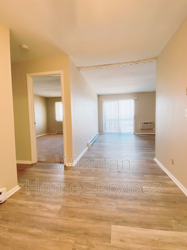 Building Photo - 203 Charleston Blvd