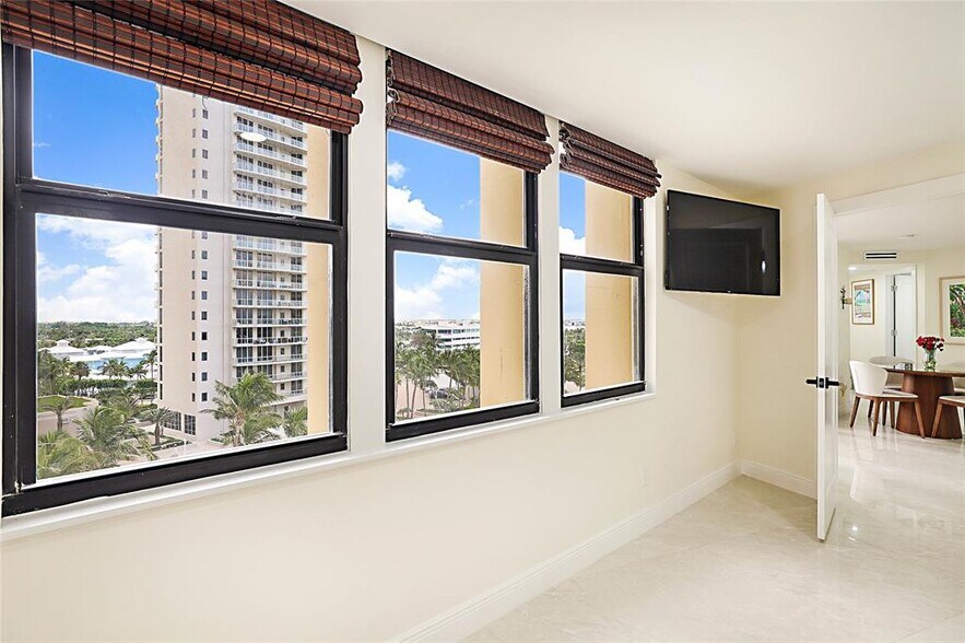 Building Photo - 2800 N Ocean Dr